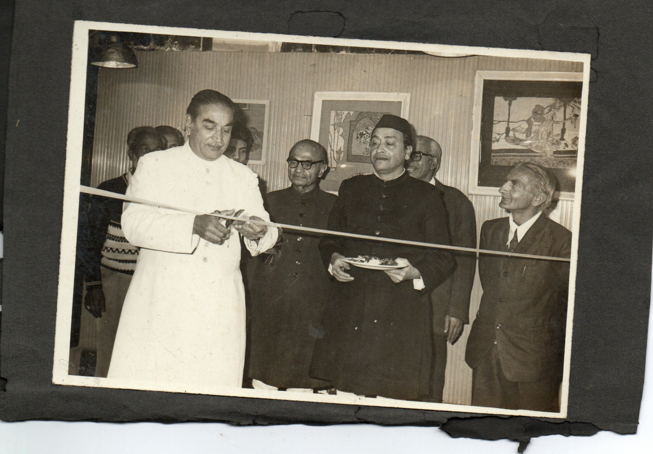 Hakeem Mohd Saeed and Hakeem Abdul Hameed Inaugurating an exhibition of Mr.BrijenderSyal 1991